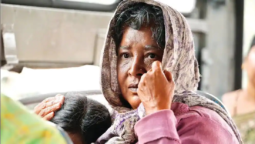 kovai sarala brillent acting in her new movie..!!