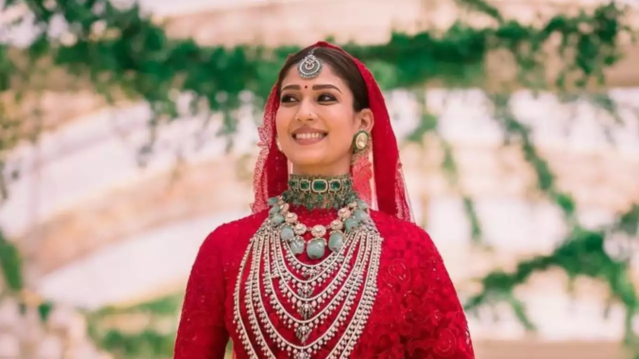 know the cost of these heroines wedding outfits..