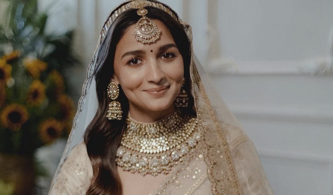 know the cost of these heroines wedding outfits..