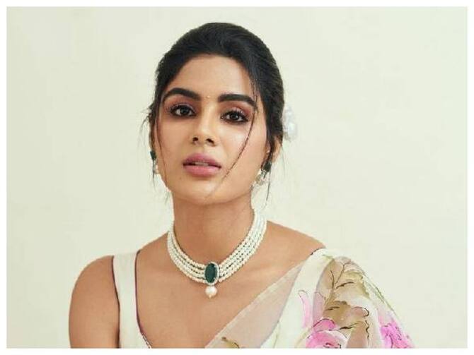 samyukta about her last name issue..