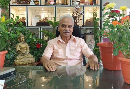 what actor LB sri ram doing now..??