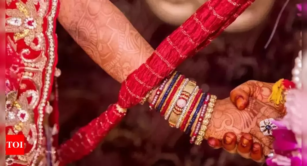 bride rejects to go with groom.. after knows his health issues..