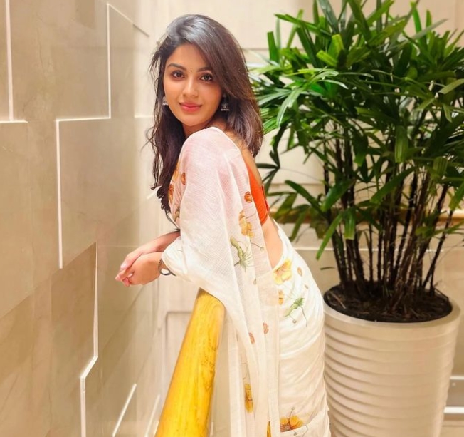 Samyuktha Menon images