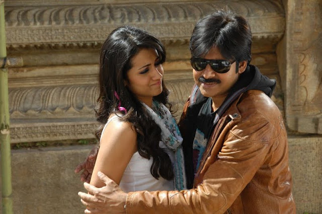 age gap between pavan kalyan and his heroines..!!