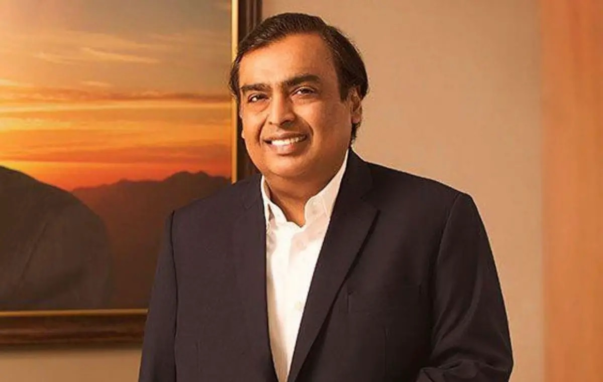 know the salaries of ambani's workers..!!