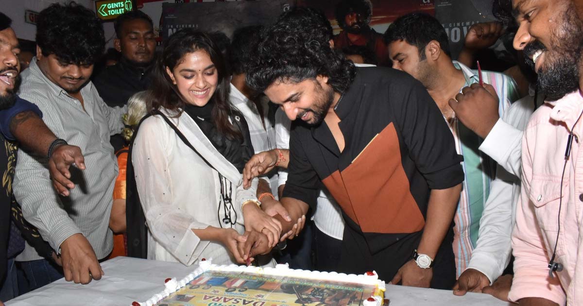 umair-sandhu-tweet-on-nani-keerthy-suresh2