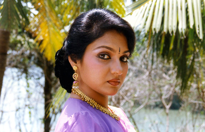 actors who took a gap after marriage..!! 