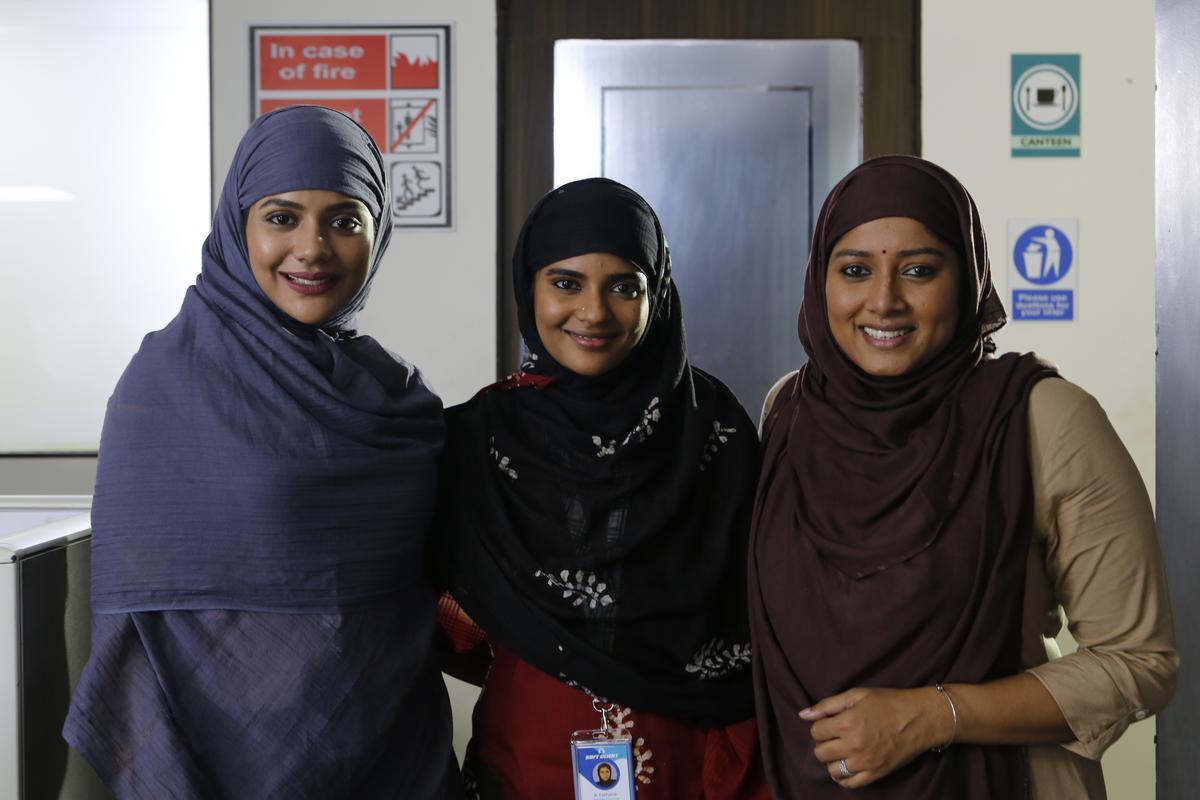 fARHANA MOVIE-STORY-REVIEW-RATING..!!