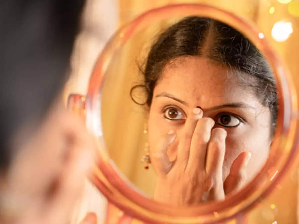 uses of wearing bindi..!!