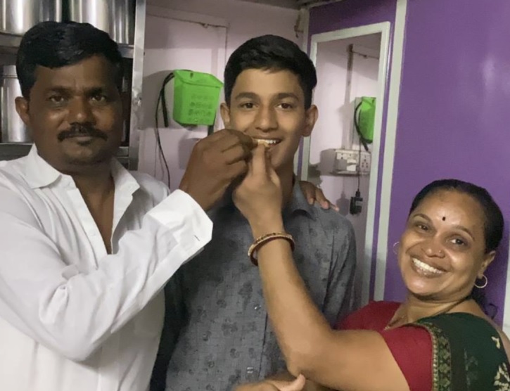 marathi boy scored 35 marks in subject.. his family celebrates his victory..