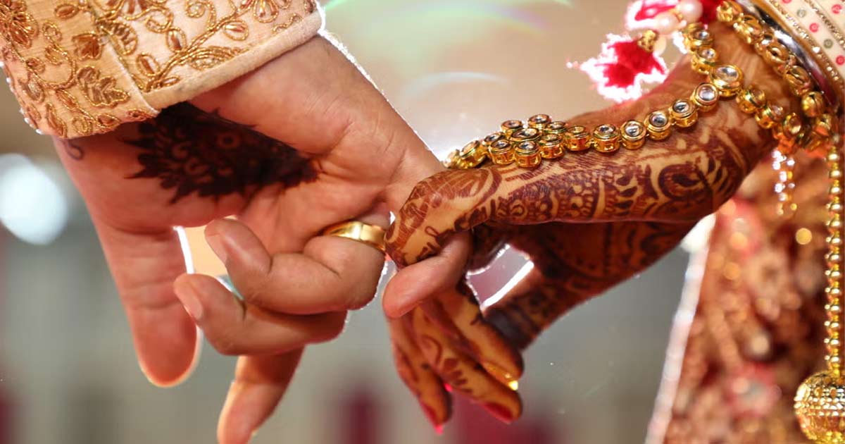Love-Marriage-Vs-Arrange-Marriage