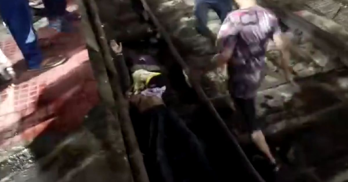 pratap vijayawada railway station incident