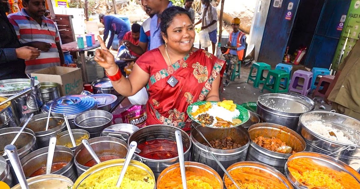 why netizens trolling street food woman