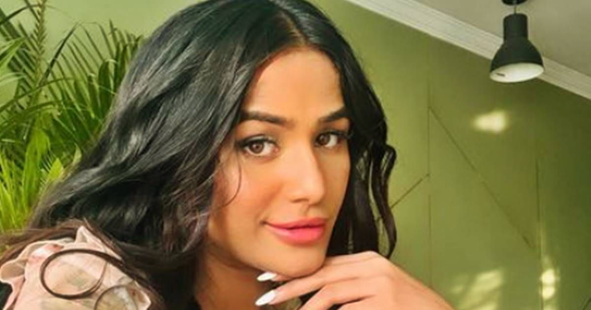 poonam pandey properties value